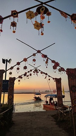 แนะนำไปเช้าๆจะเห็นภาพตะวันขึ้นสวยงามมสก